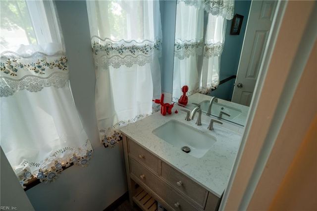 4100 Scotfield DR, Chesapeake, VA 23321