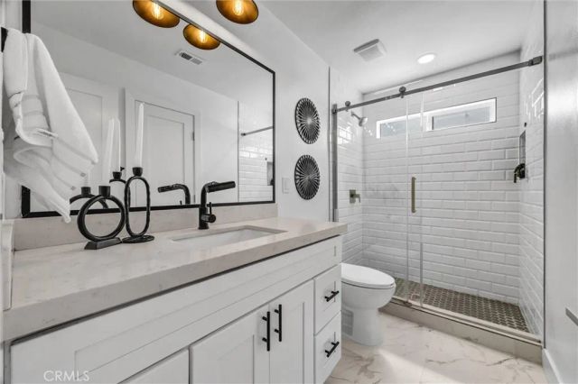944 E Bastanchury, Placentia, CA 92870