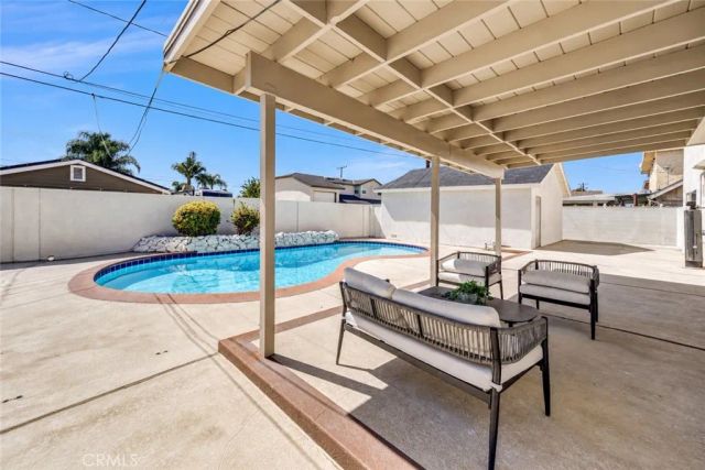944 E Bastanchury, Placentia, CA 92870