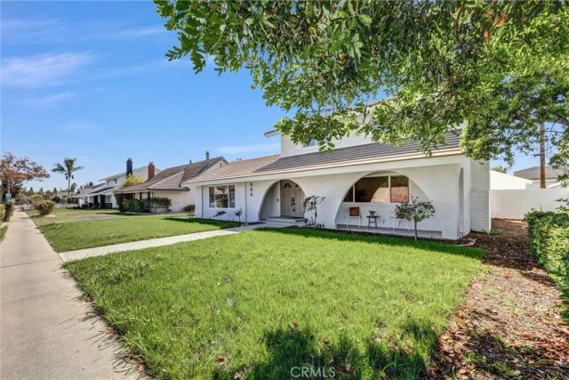 944 E Bastanchury, Placentia, CA 92870
