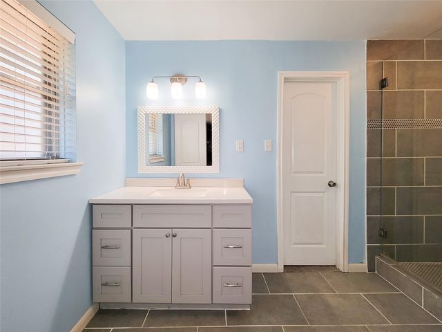 8310 Gulf Tree Lane, Houston, TX 77075