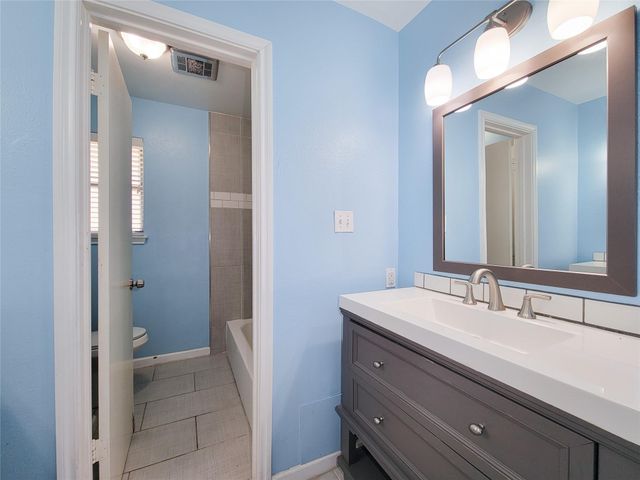 8310 Gulf Tree Lane, Houston, TX 77075