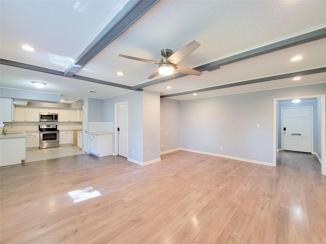 8310 Gulf Tree Lane, Houston, TX 77075