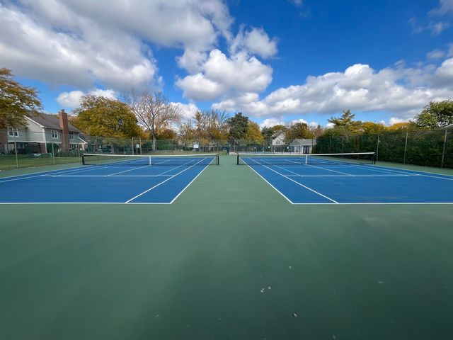 1306 S New Wilke Road 2B, Arlington Heights, IL 60005