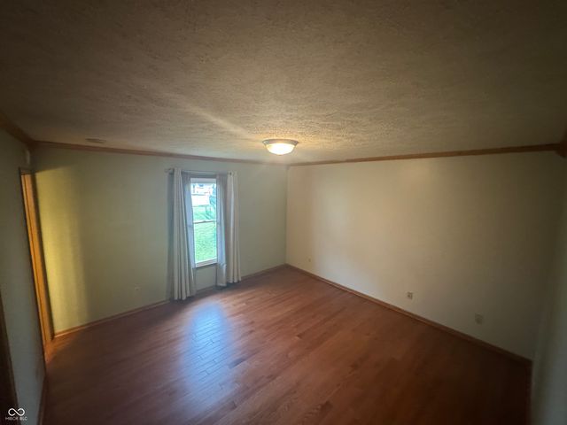 3906 E Teakwood Avenue, Terre Haute, IN 47805
