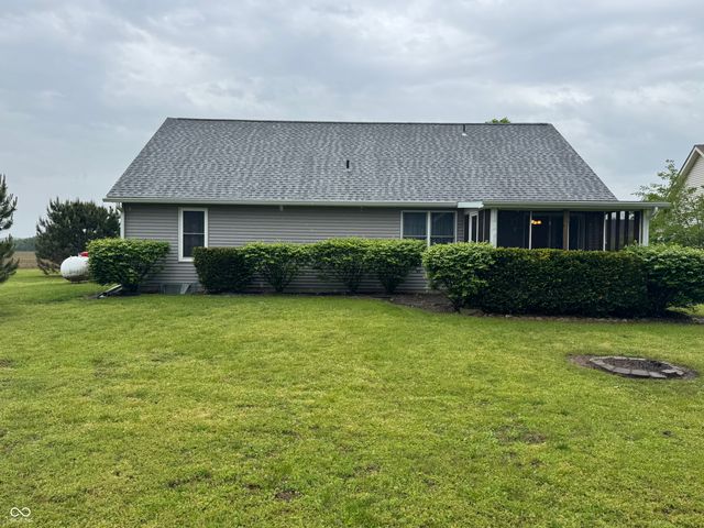 3906 E Teakwood Avenue, Terre Haute, IN 47805