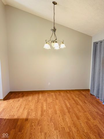 3906 E Teakwood Avenue, Terre Haute, IN 47805