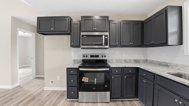 2315 E LINCOLN ST, Tullahoma, TN 37388