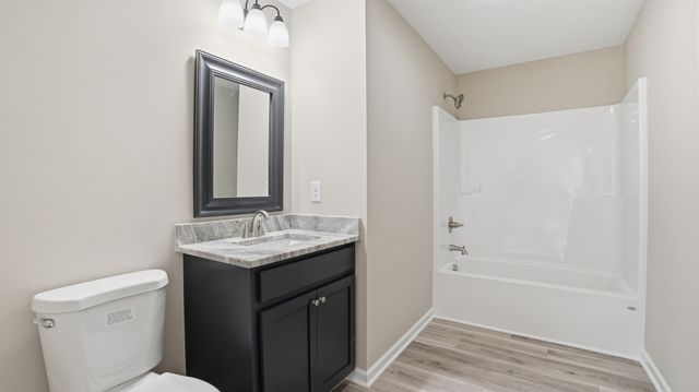 2315 E LINCOLN ST, Tullahoma, TN 37388