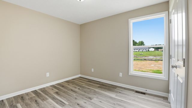 2315 E LINCOLN ST, Tullahoma, TN 37388