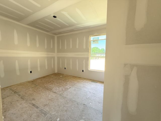 2315 E LINCOLN ST, Tullahoma, TN 37388