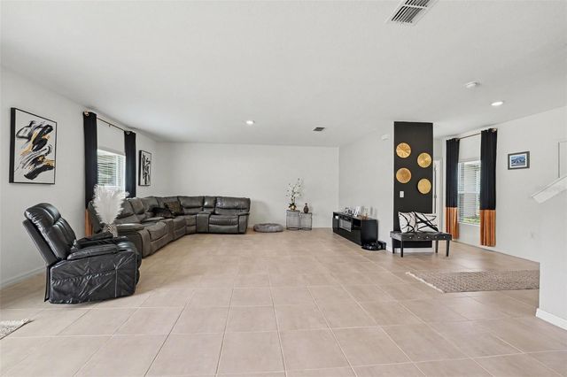 2051 ROSEWOOD CIRCLE, Lakeland, FL 33810