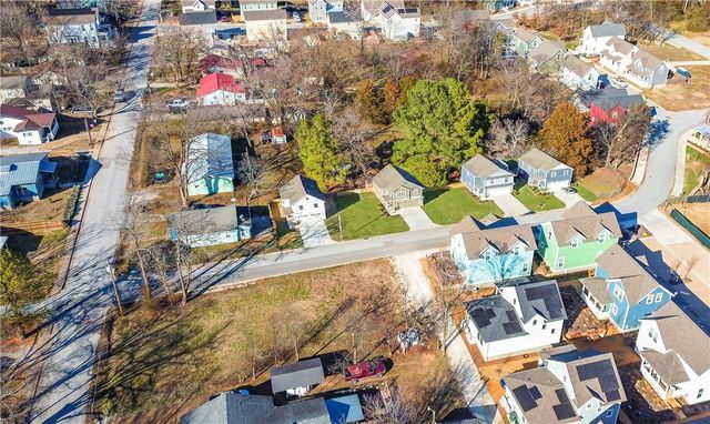 1090 S Washington Avenue, Fayetteville, AR 72701