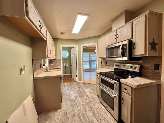 122 Lee Road 0501, Phenix City, AL 36870
