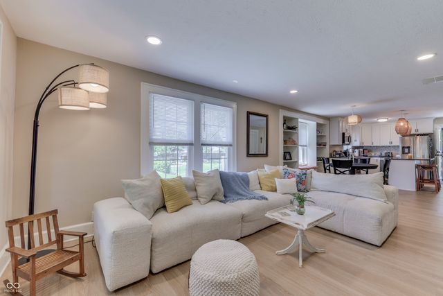 5608 Hardegan Street, Indianapolis, IN 46227