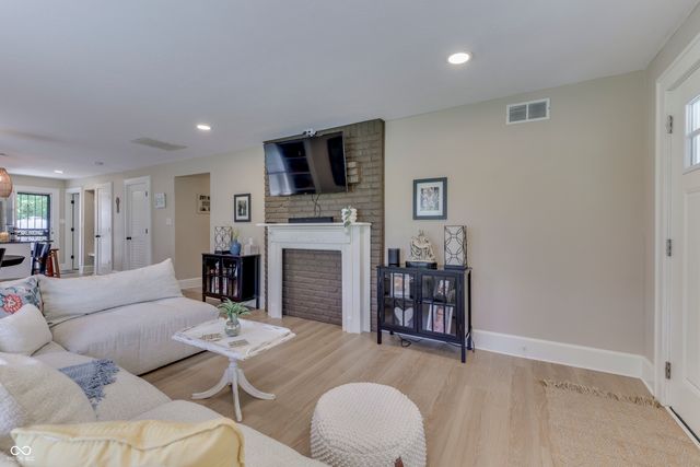 5608 Hardegan Street, Indianapolis, IN 46227