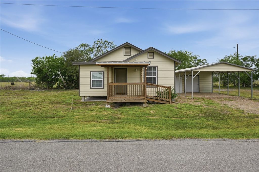 310 Driscoll St, Woodsboro, TX 78393 — exterior