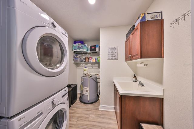 1038 BELLASOL WAY 202, Apollo Beach, FL 33572