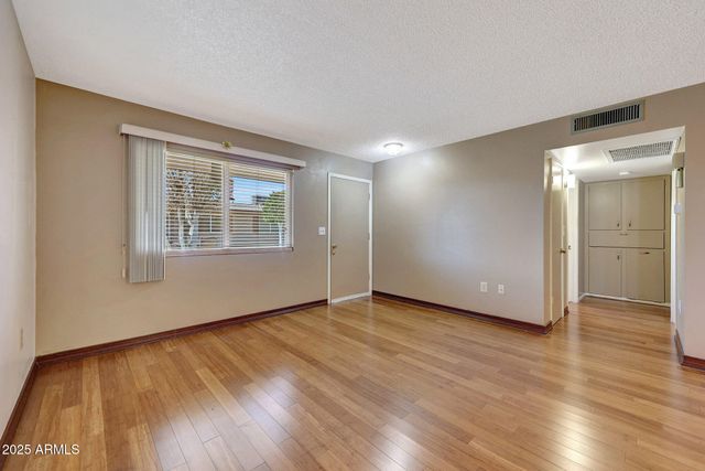 10853 W SANTA FE Drive, Sun City, AZ 85351