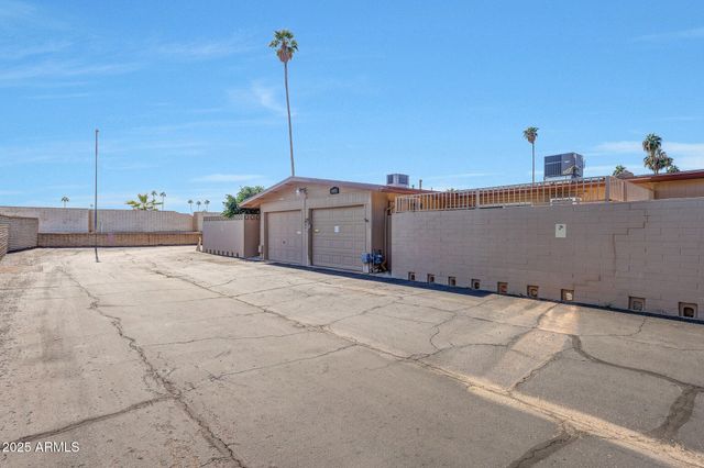 10853 W SANTA FE Drive, Sun City, AZ 85351