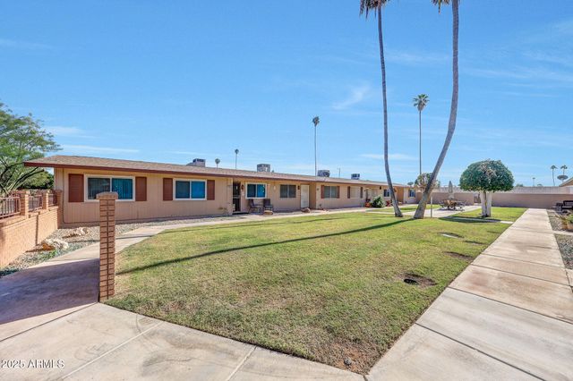 10853 W SANTA FE Drive, Sun City, AZ 85351