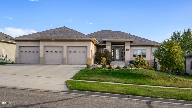 3707 Valley Drive, Bismarck, ND 58503 property photo