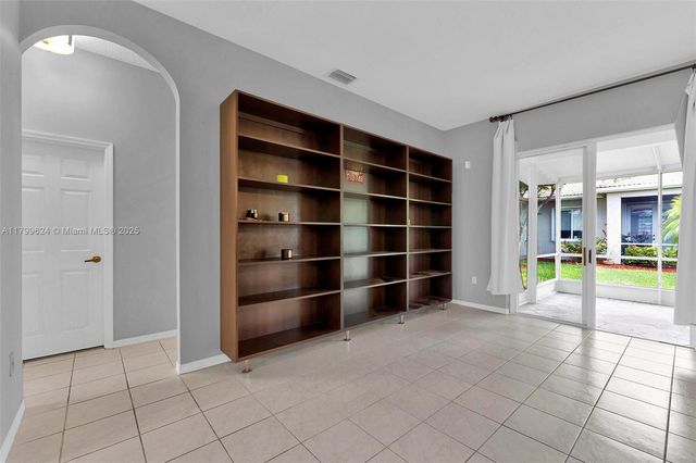 2625 SE 5th Ct, Homestead, FL 33033