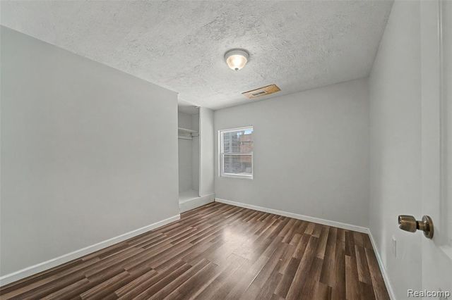 813 S Center Street, Royal Oak, MI 48067