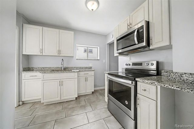 813 S Center Street, Royal Oak, MI 48067