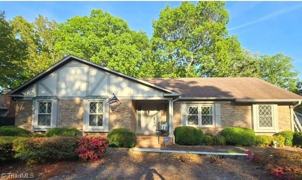 2122 Pebble Drive, Greensboro, NC 27410