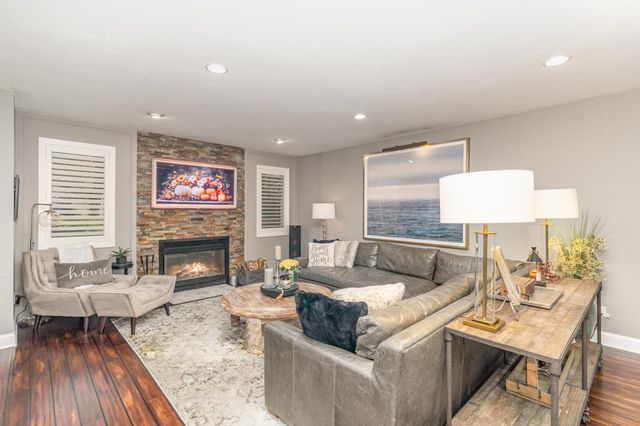 14011 Minnehaha Place, Minnetonka, MN 55391