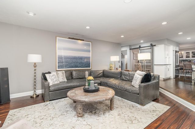 14011 Minnehaha Place, Minnetonka, MN 55391