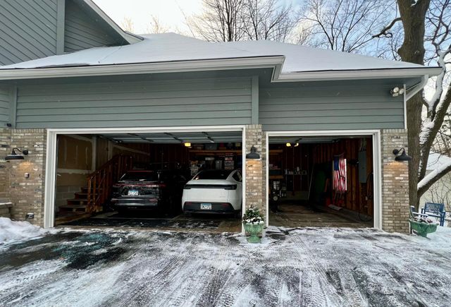 14011 Minnehaha Place, Minnetonka, MN 55391