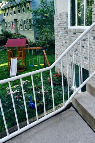 14011 Minnehaha Place, Minnetonka, MN 55391