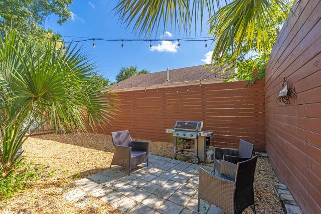 19 Palmetto Ave, St Augustine, FL 32080