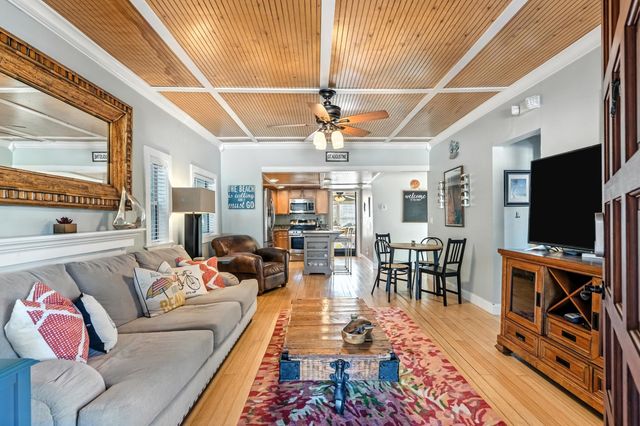 19 Palmetto Ave, St Augustine, FL 32080