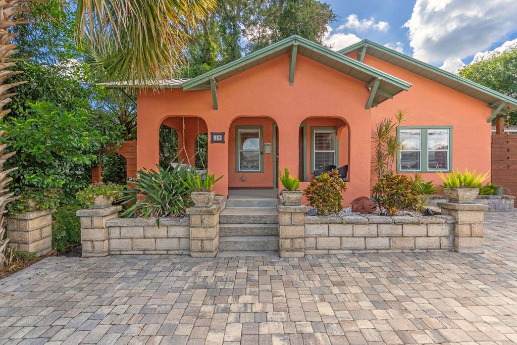 19 Palmetto Ave, St Augustine, FL 32080