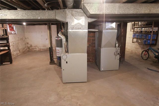 56 N Osborn, Youngstown, OH 44509