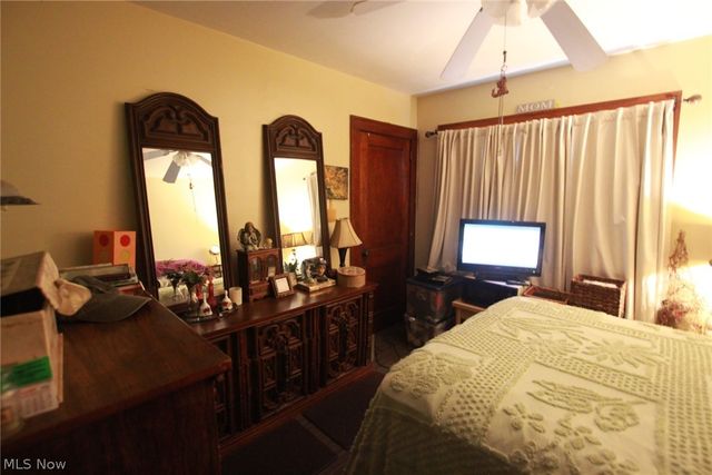 56 N Osborn, Youngstown, OH 44509