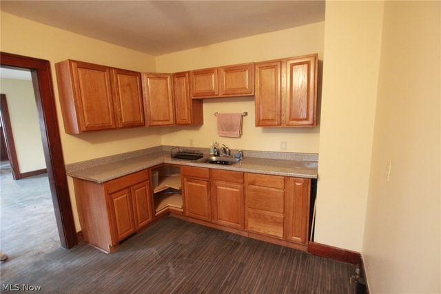 56 N Osborn, Youngstown, OH 44509