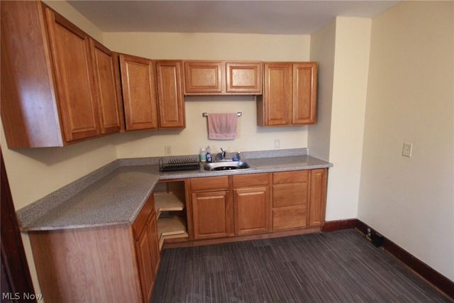 56 N Osborn, Youngstown, OH 44509