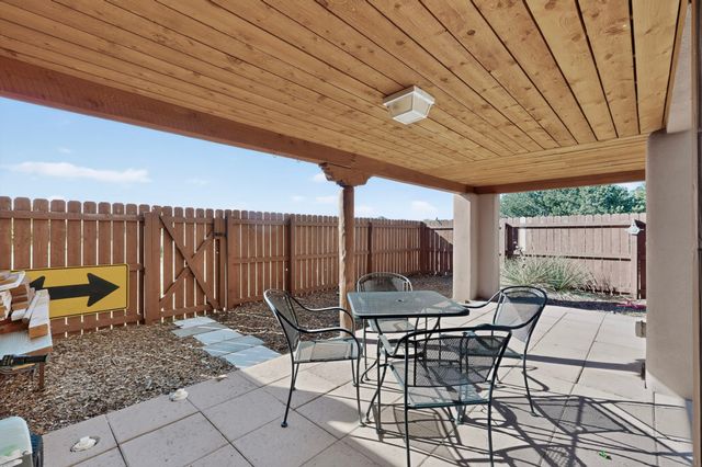 20 Moya Loop, Santa Fe, NM 87507
