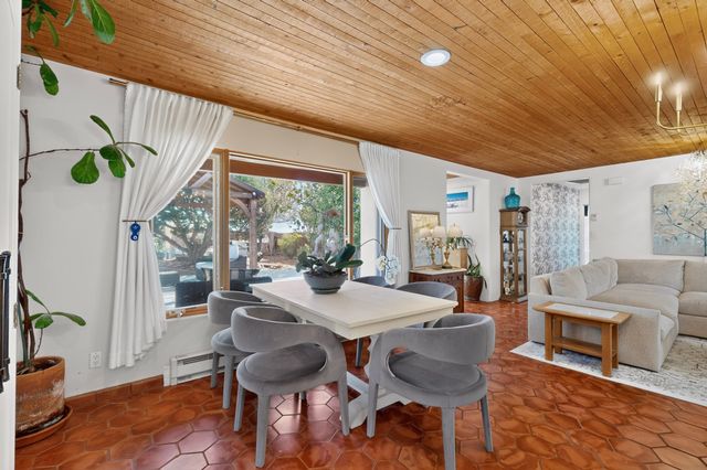 20 Moya Loop, Santa Fe, NM 87507