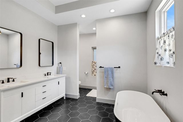 4227 Eck LN, Austin, TX 78734