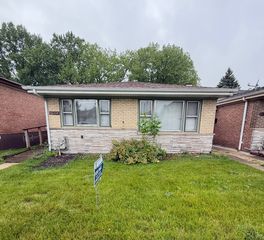 11314 S Green Bay Avenue, Chicago, IL 60617