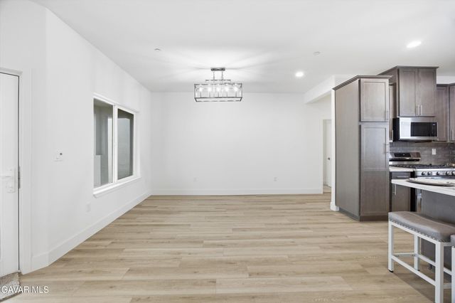 18671 Buckeye Place, Stallion Springs, CA 93561