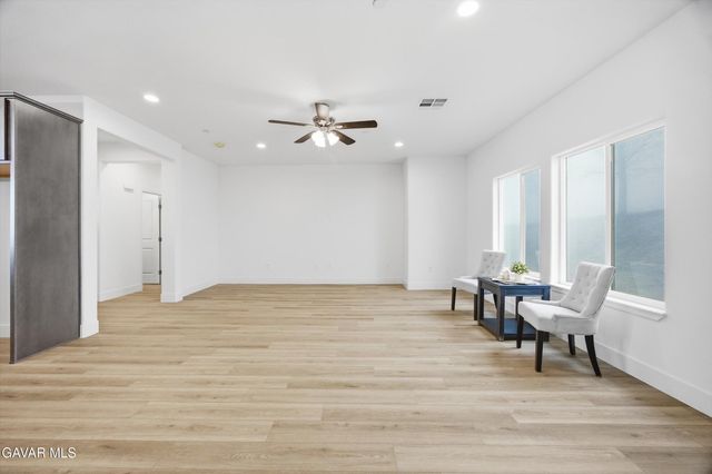 18671 Buckeye Place, Stallion Springs, CA 93561