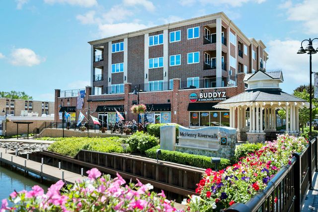 6288 Redwood Trail, Wonder Lake, IL 60097