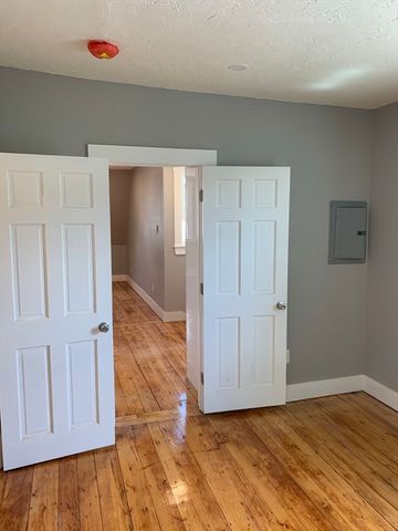 8 Beethoven Street 3L, Boston, MA 02119