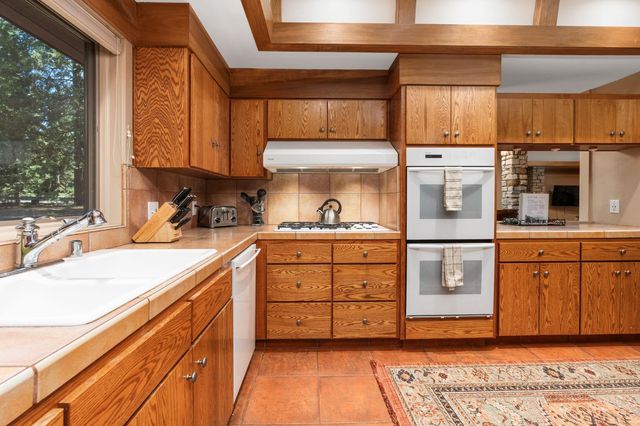 42478 Pinnacle Lane, Shaver Lake, CA 93664